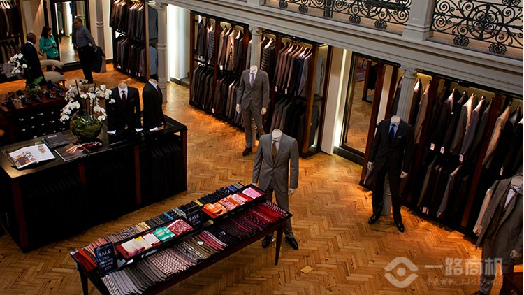 雅戈尔西服旗舰店内景 雅戈尔西服加盟