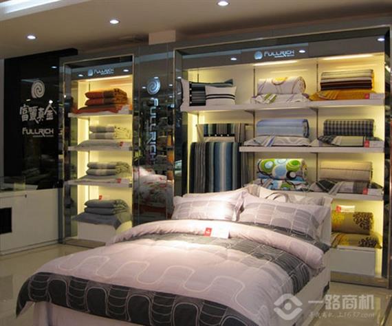 富丽真金加盟店内景