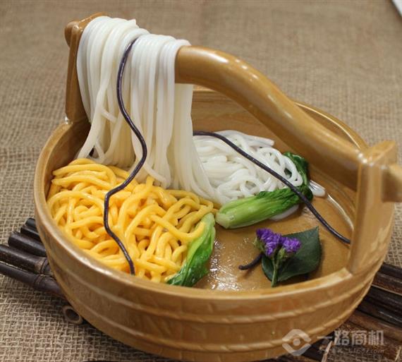 云水越过桥米线加盟