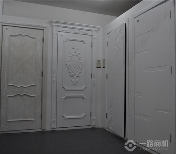 皇家凯旋木门加盟