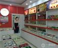 伊味儿休闲食品加盟店内景
