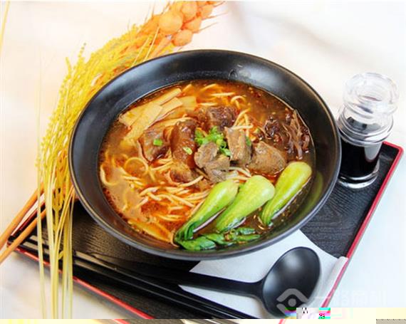 王中和私房牛肉面