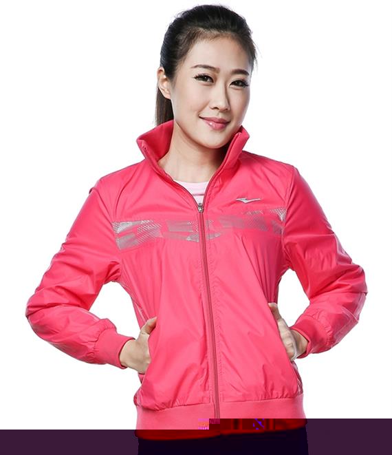 鸿星尔克休闲女装