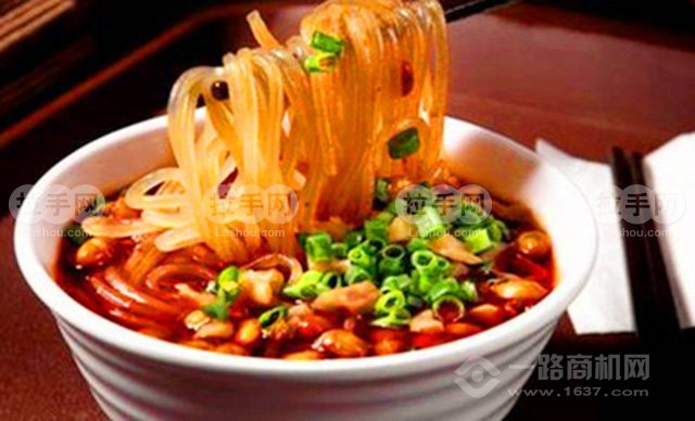 天下曉富酸辣粉