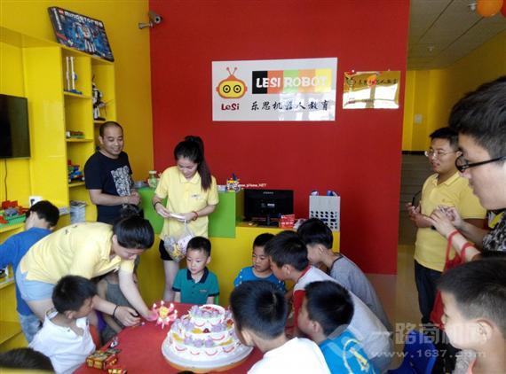 乐思机器人教育