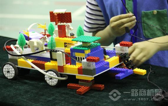 多罗科学幼儿积木