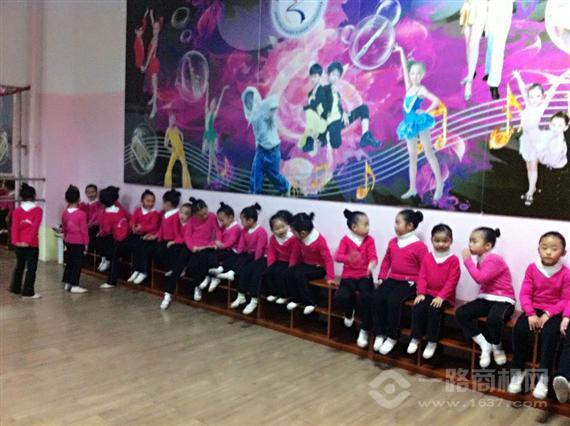 南京少儿电视艺术团