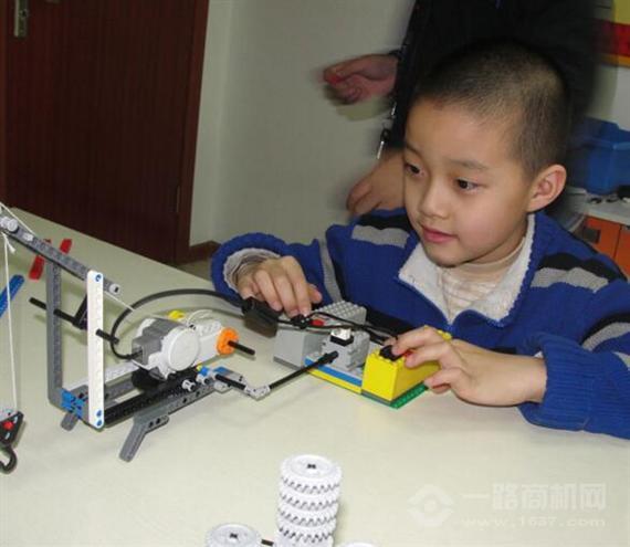 艾克瑞特机器人教育