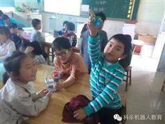 科樂機(jī)器人教育