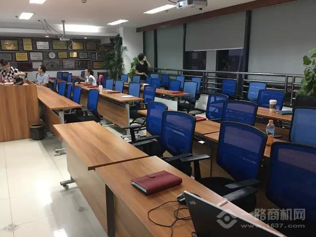 小拇指汽車維修 小拇指汽車維修