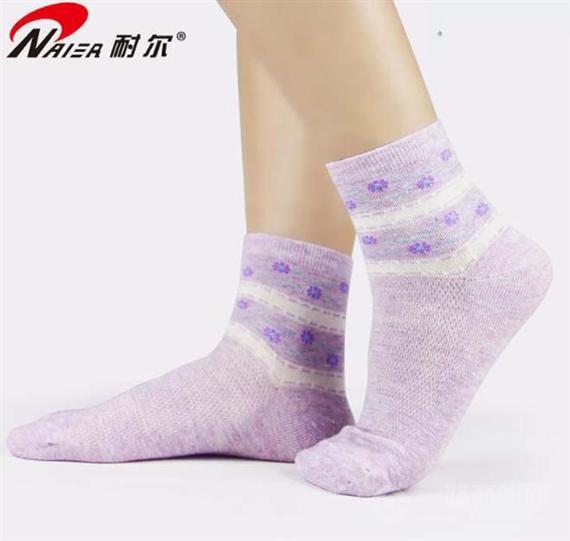 耐尔袜子