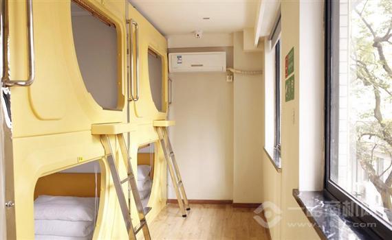 宇宙人太空舱酒店