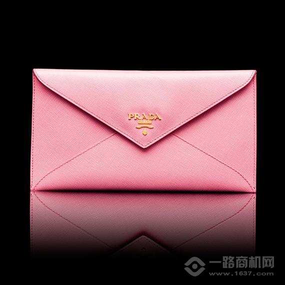 普拉达包包