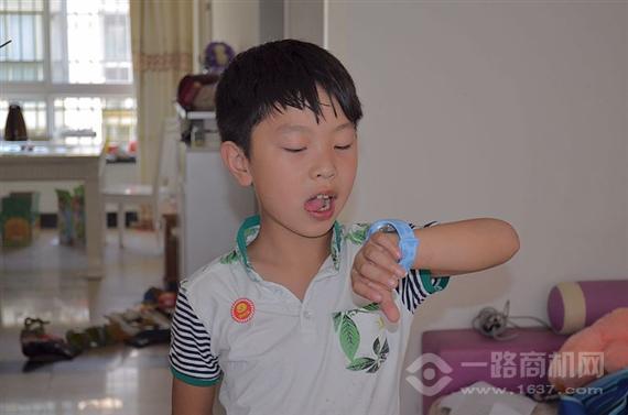 巴迪龙儿童手表