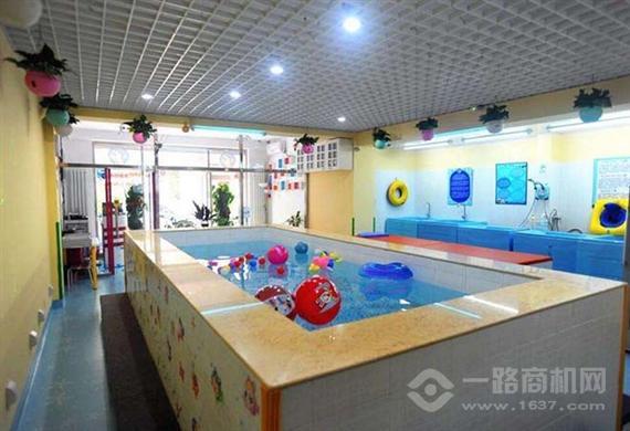 婴乐士婴儿游泳馆