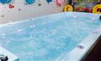 金宝贝婴儿游泳馆