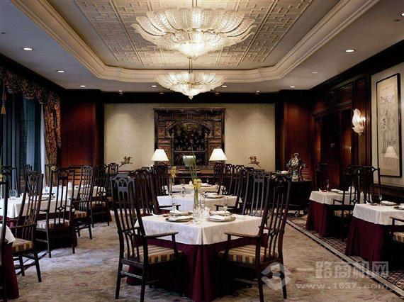 丽思卡尔顿酒店