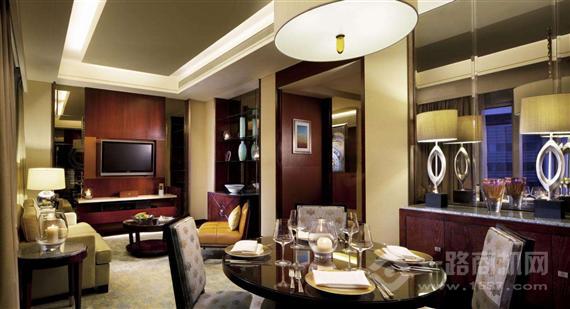 丽思卡尔顿酒店