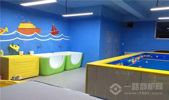 小熊之家婴儿游泳馆