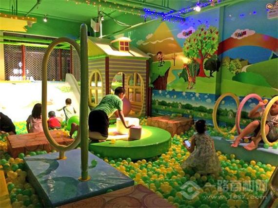 快乐小孩儿童乐园