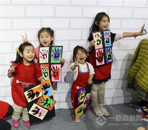 宝贝在手家校共育平台