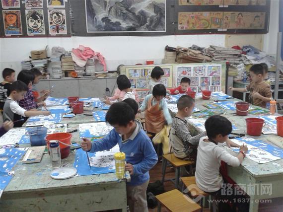 卓艺赢少儿美术