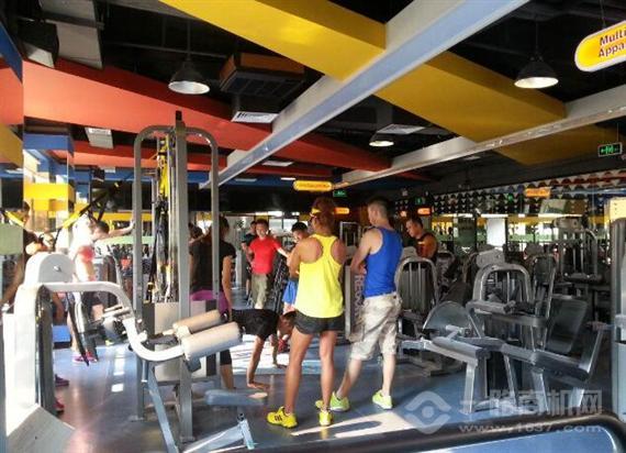 力美健健身俱乐部