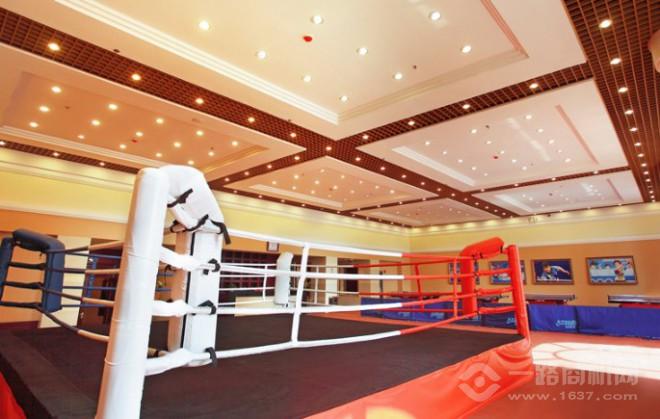 黃金時代健身俱樂部