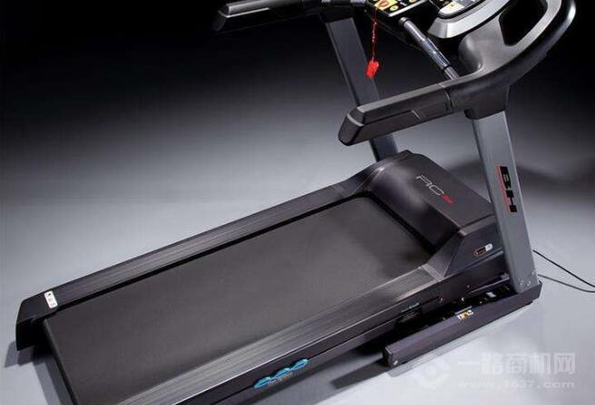 BH跑步机