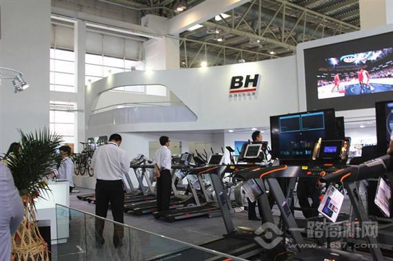 BH跑步机