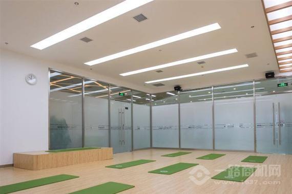 宝力豪健身中心