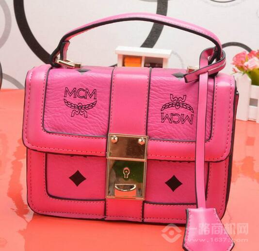 MCM包包