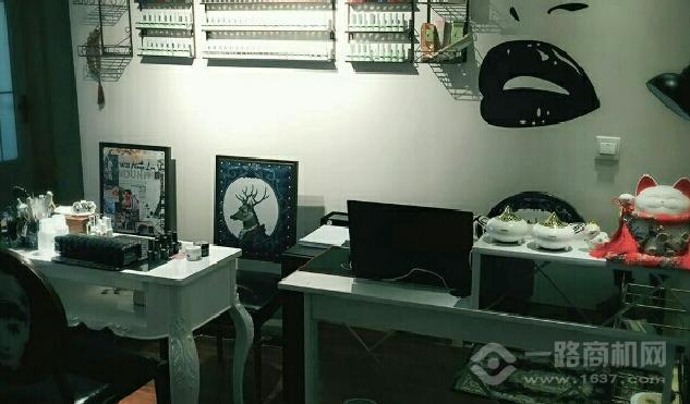 河狸家美甲加盟