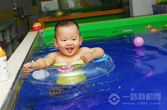 靓宝宝游泳馆