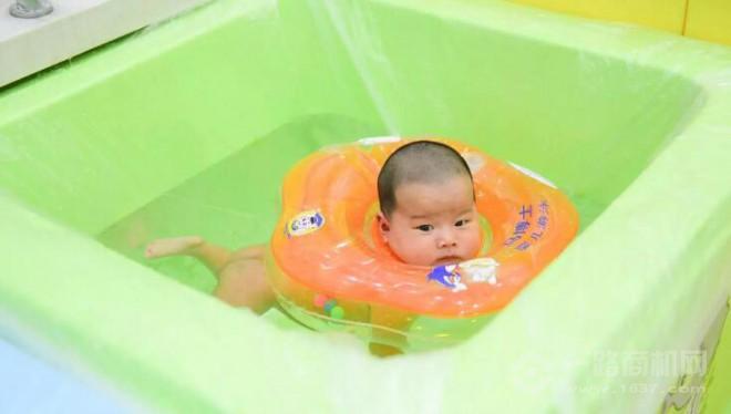 玲珑门婴儿游泳加盟