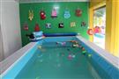 玲珑门婴儿游泳