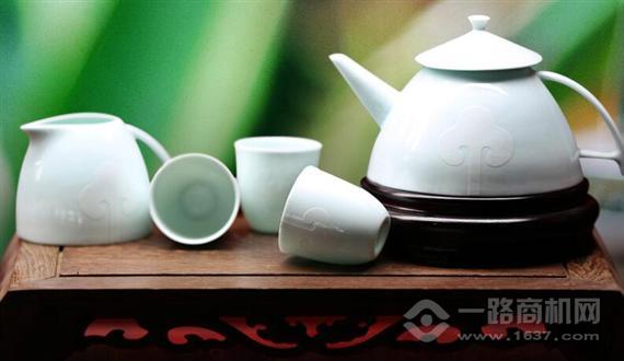 鲁玉陶瓷茶具