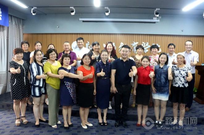 融八幼教商学院加盟 融八幼教商学院加盟