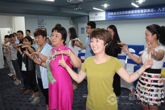 融八幼教商学院