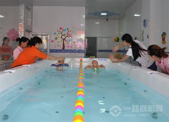 强生婴儿游泳馆