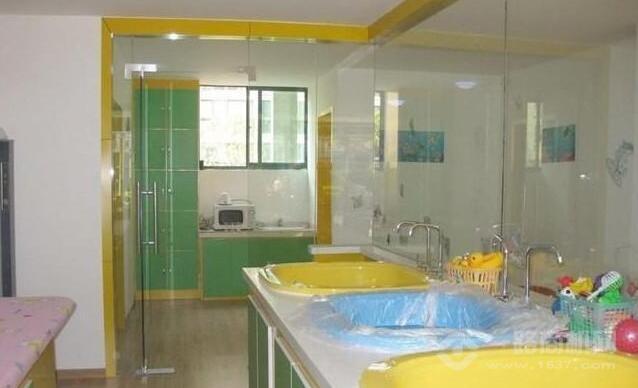 欧贝婴幼儿游泳馆 欧贝婴幼儿游泳馆