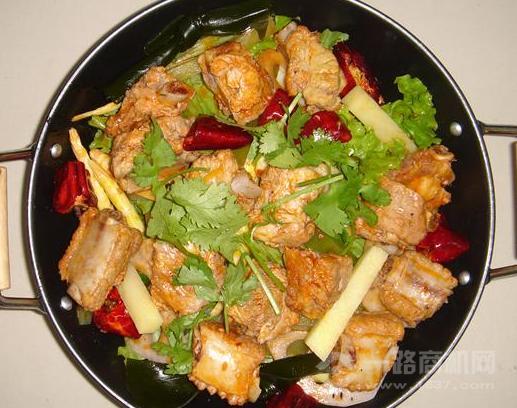 龙顺园麻辣香锅