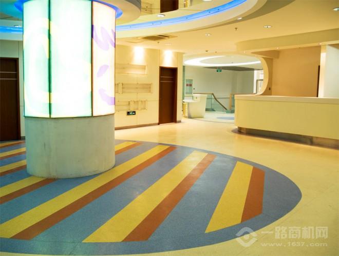 阿姆斯壮地板 阿姆斯壮地板