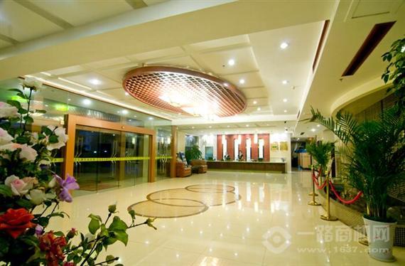 博雁城市假日酒店