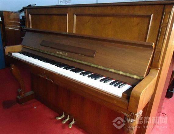 雅马哈钢琴