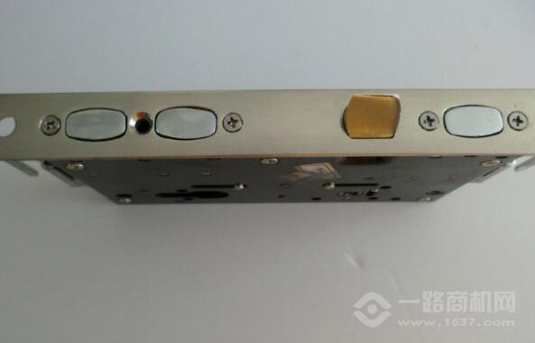 保德安防盗门锁加盟