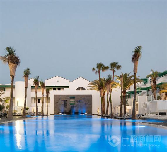 巴塞罗酒店度假村