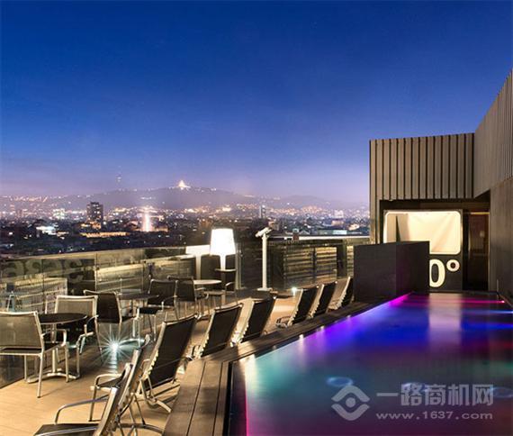 巴塞罗酒店度假村