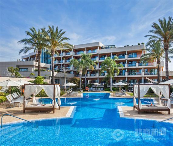 巴塞罗酒店度假村