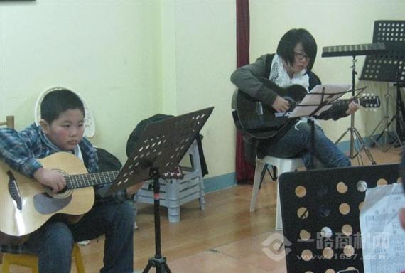 艺尚蓝天少儿艺术